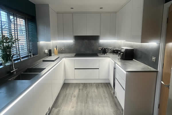 fitted modern kitchens with lights