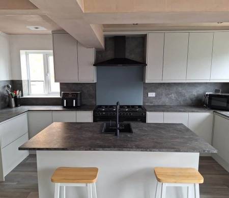 Handleless J Pull kitchens